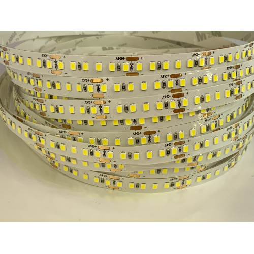 Светодиодная лента PRO 180led/m,3000 К,24 В,15 Вт/м, 1820 лм,Ra 90,Режущий 50 мм (24В),Размер 5000*10мм*2.2мм   LED PRO IP33 24В 15Вт/м WWP/3000К 180 Led/м 10мм         